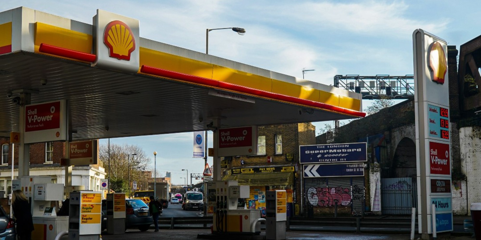 ‘A shocking decision’: Industry reacts as British Cycling signs deal with Shell