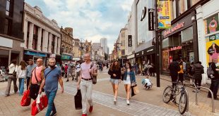 jonny gios 2brP7eqzprQ unsplash 1 Retail sales volumes fell by 0.4% in November, ONS reports