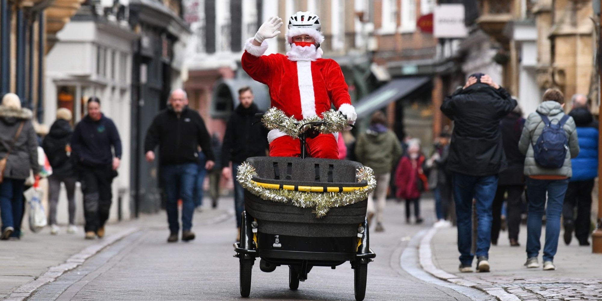 Rutland Cycling’s ‘Santa Claus’ to take to Cambridge streets on Raleigh e-cargo bike to raise funds for CPSL Mind