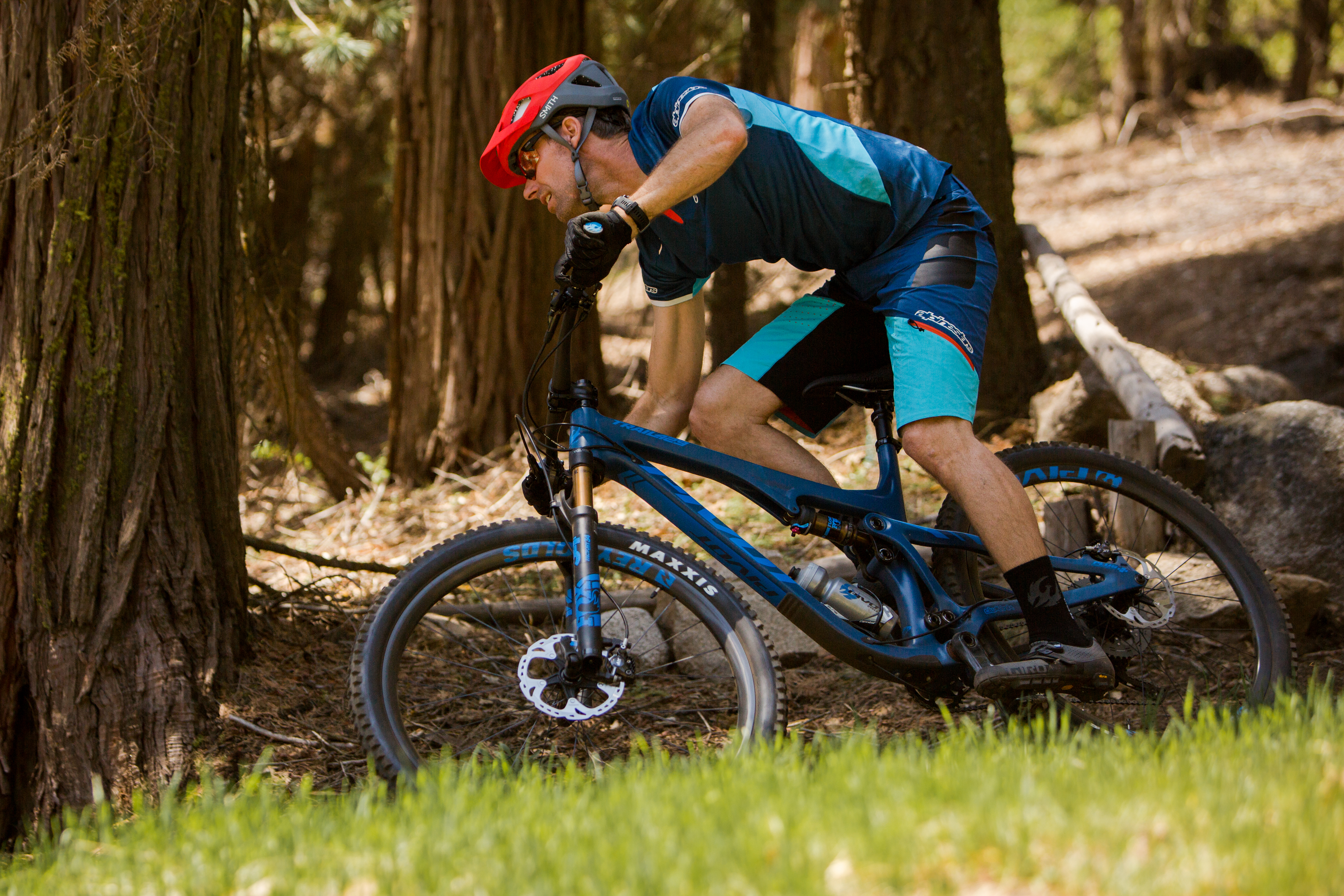 Pivot introduces the Trail 429