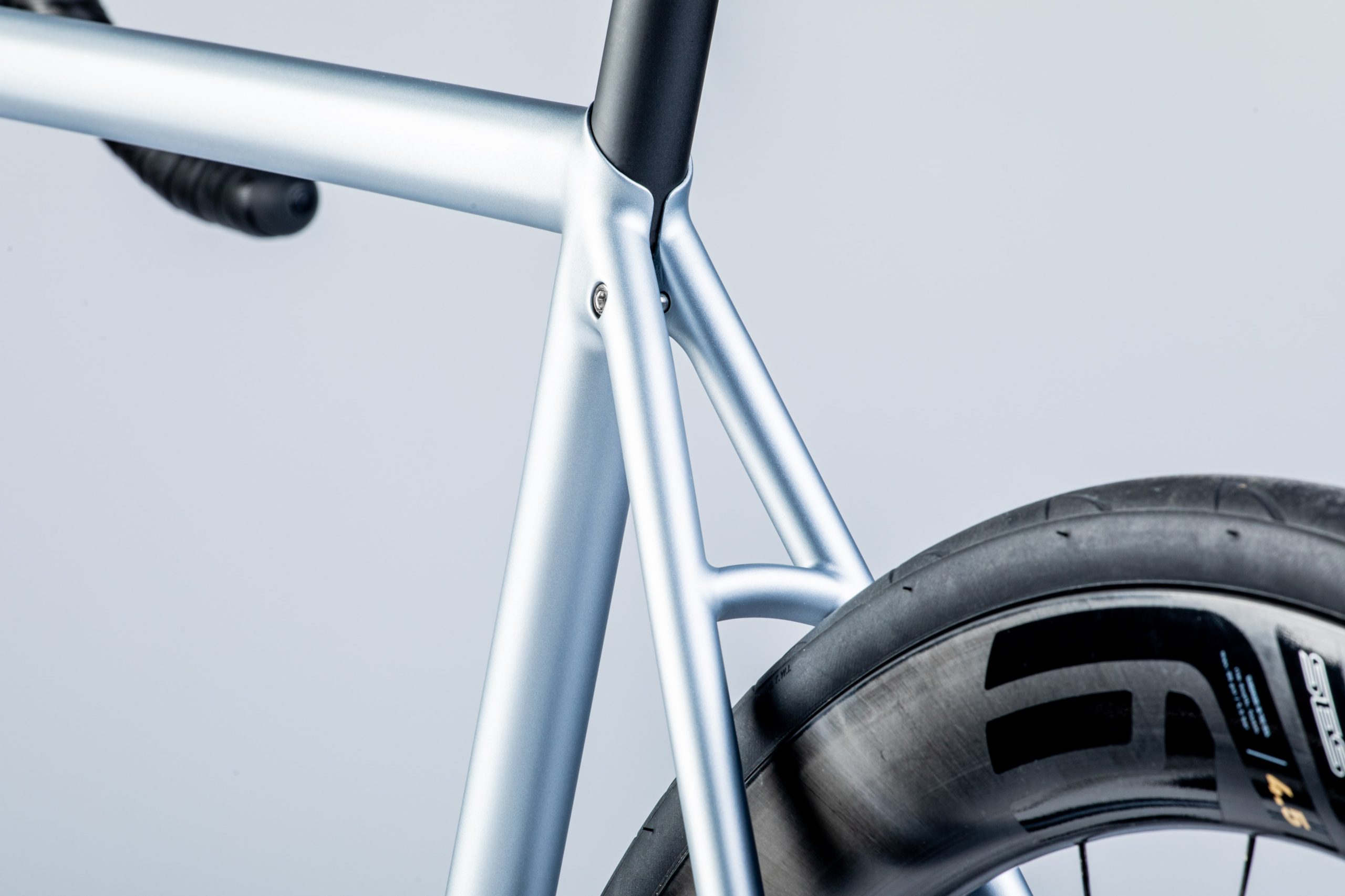 repete r3 reason road bike atelier 16 min scaled Repete releases new R3: Reason road bike