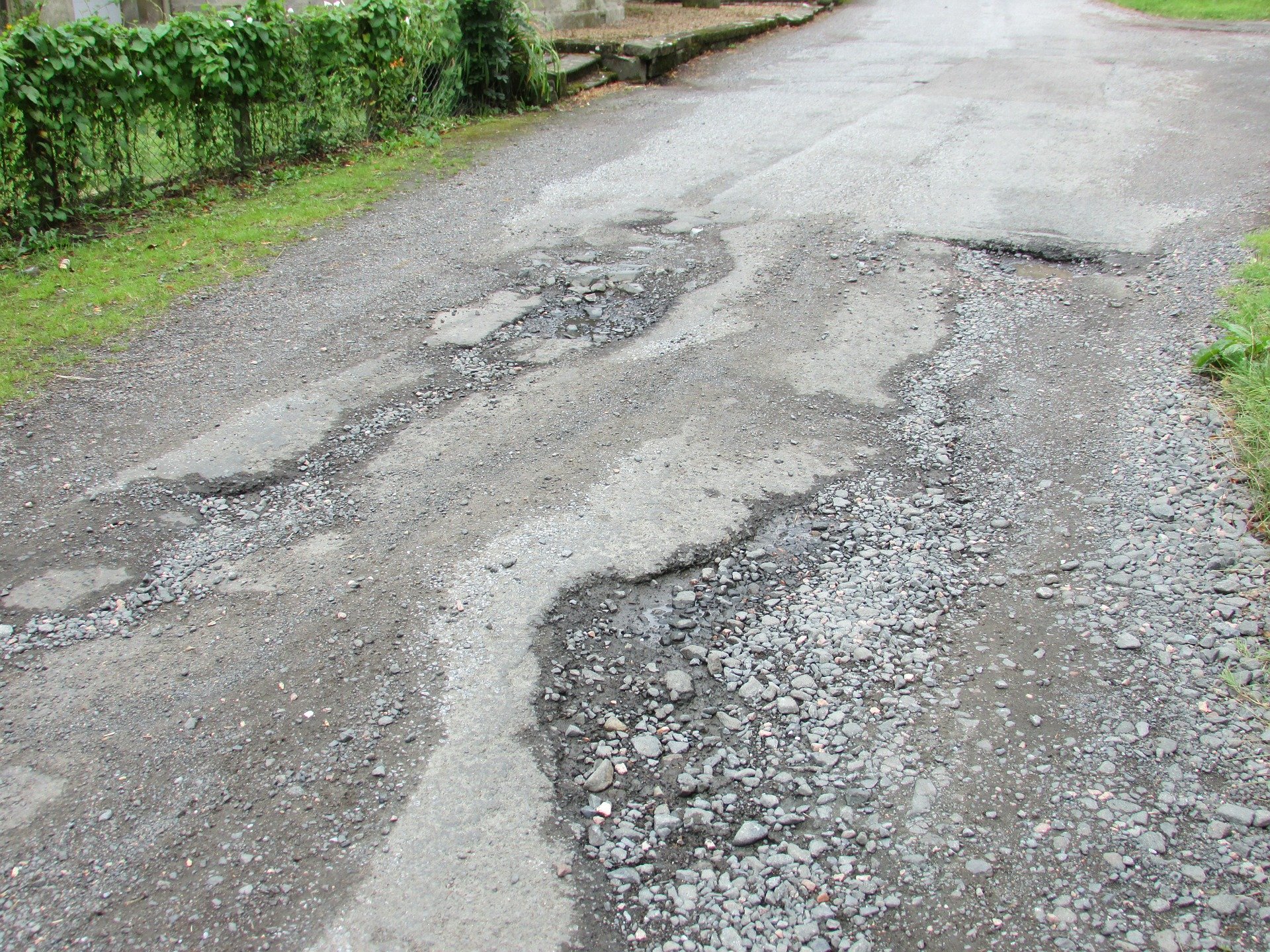 London sees 15,000 fall in number of reported potholes