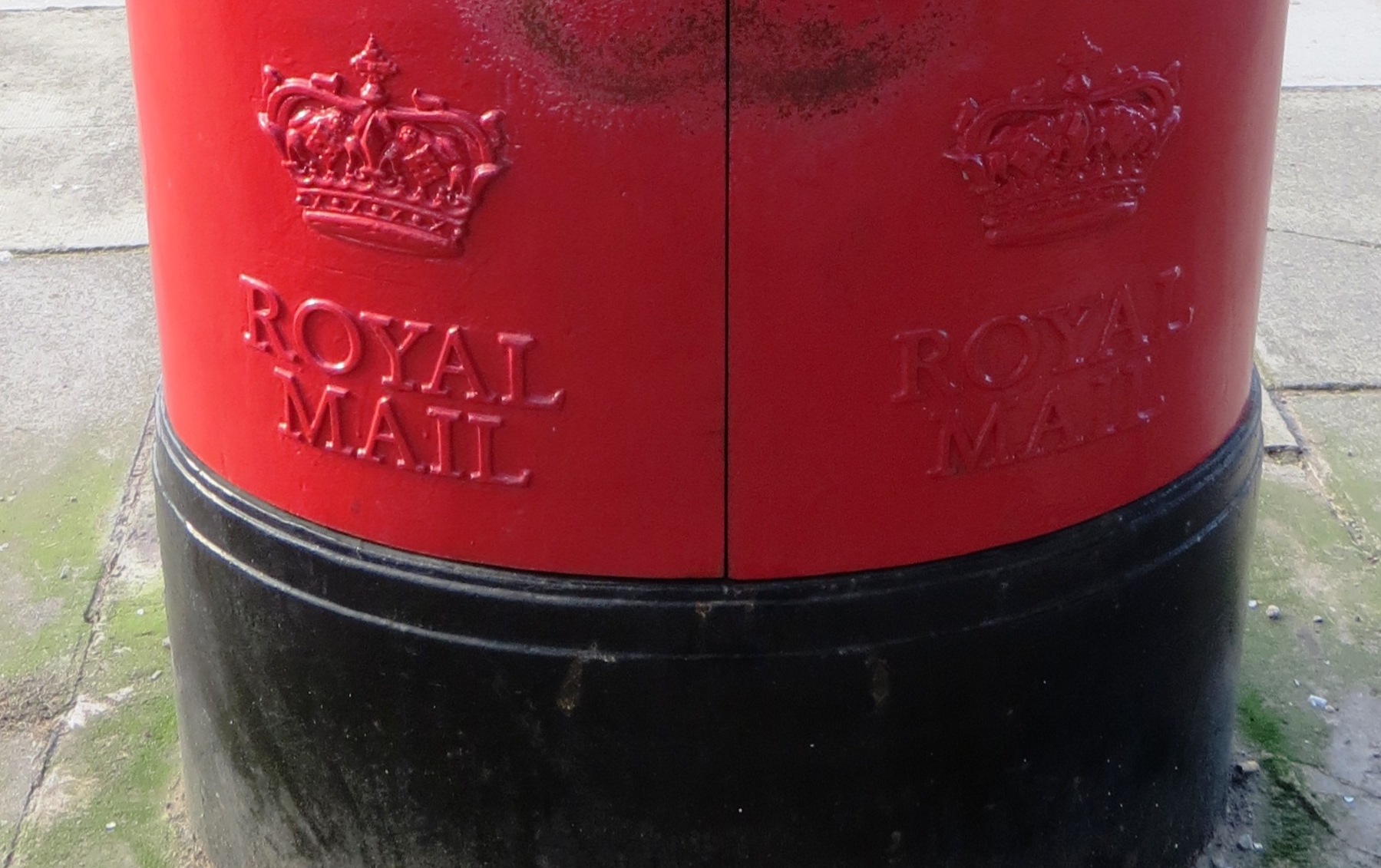 Postman jailed for stealing mail-order cycling goods