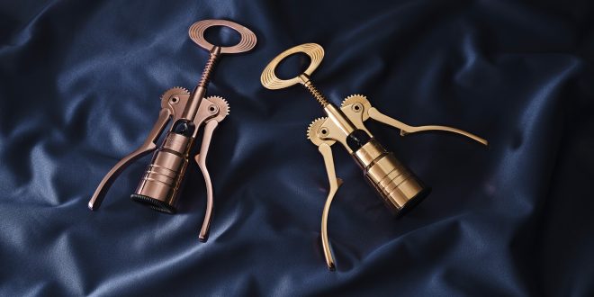 unnamed 2022 12 06T112518.180 Campagnolo presents The Gold limited edition corkscrew, priced at €1,950